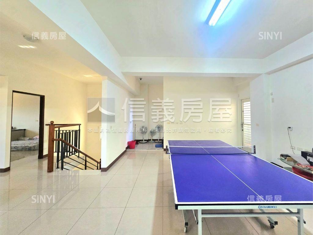 綠意雅致三角窗別墅房屋室內格局與周邊環境