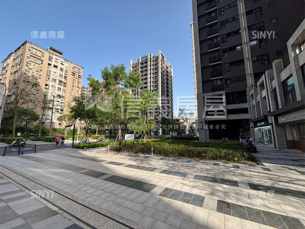 璀璨奪目●上東城兩房車位房屋室內格局與周邊環境