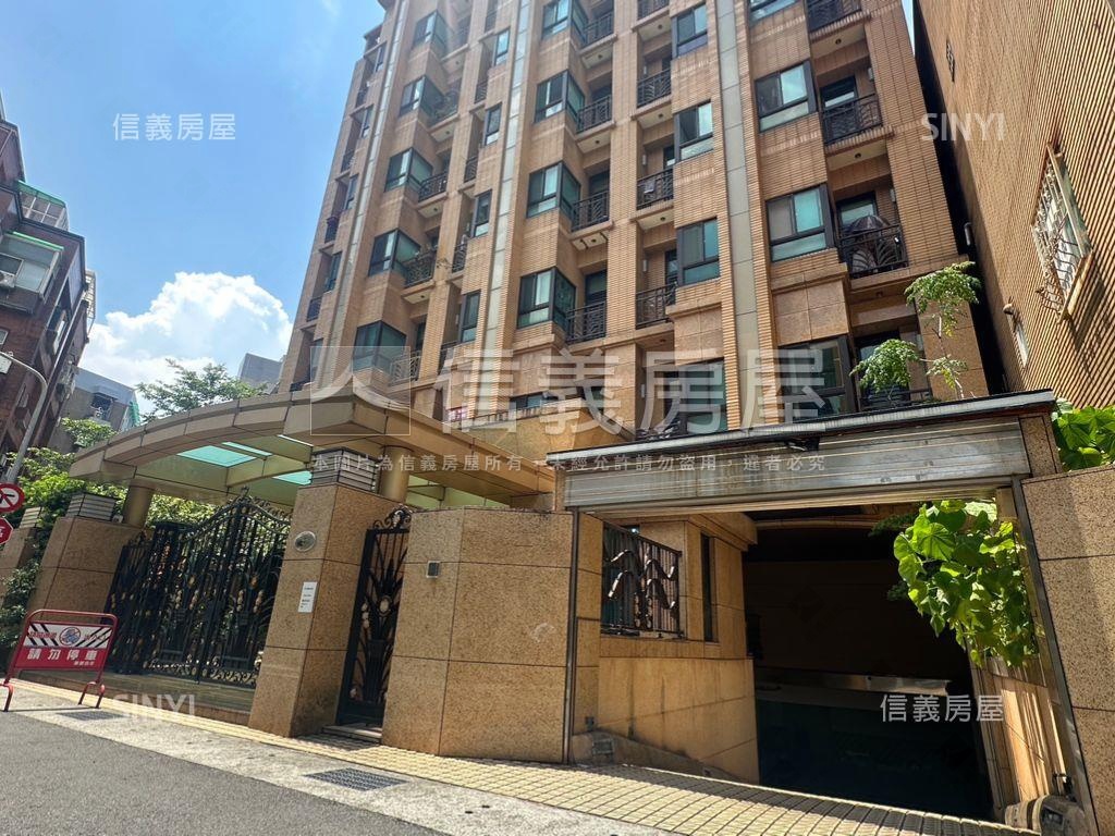 小西華車位房屋室內格局與周邊環境