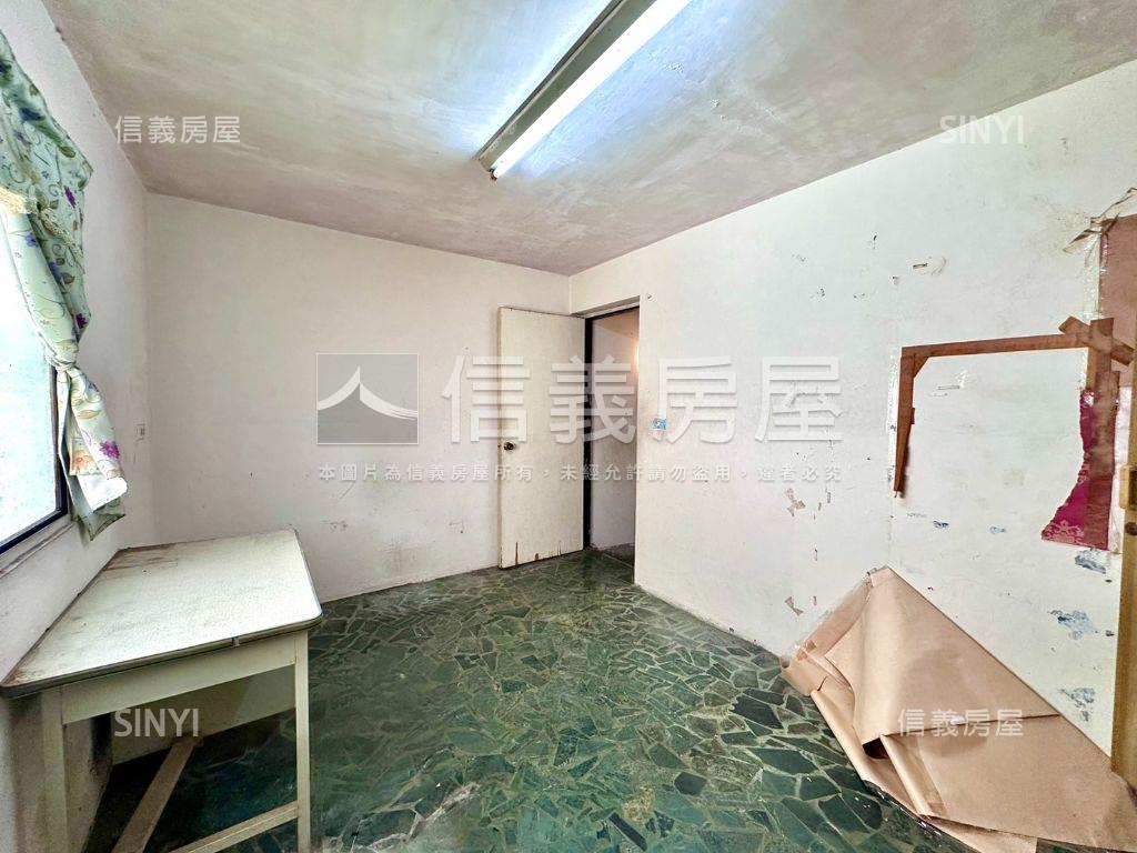 朝南置產自用可停車透天✨房屋室內格局與周邊環境