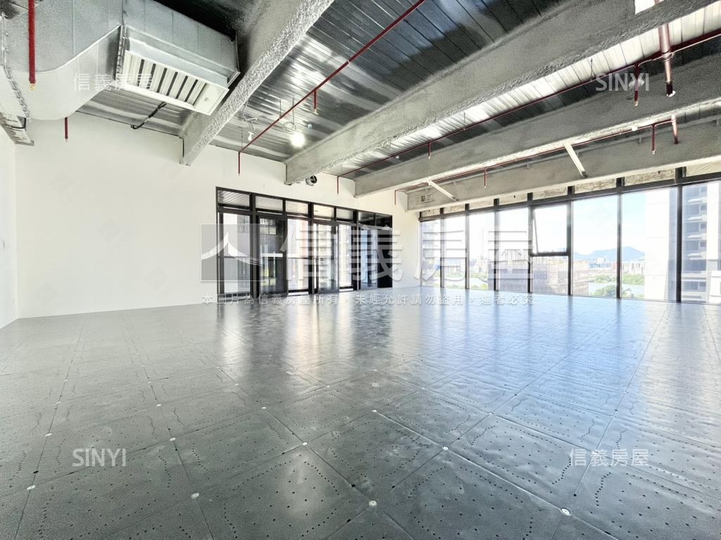 板橋江子翠全新商辦大樓房屋室內格局與周邊環境