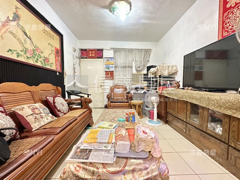 稀有平等街２樓房屋室內格局與周邊環境