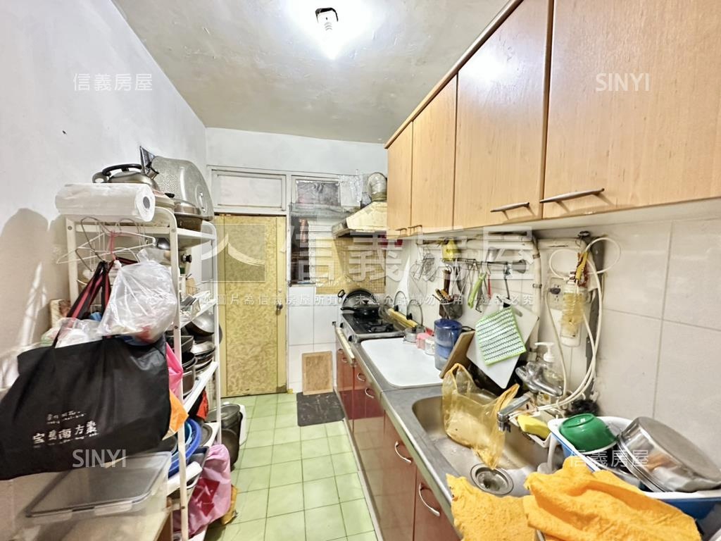 稀有平等街２樓房屋室內格局與周邊環境