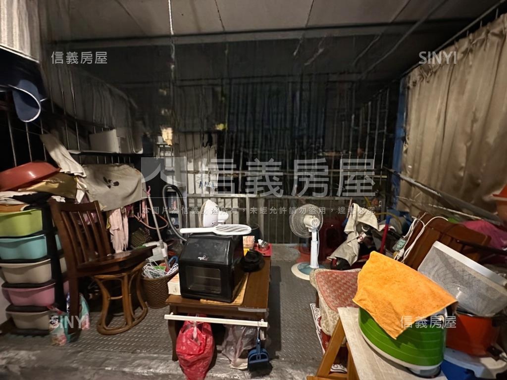 稀有平等街２樓房屋室內格局與周邊環境