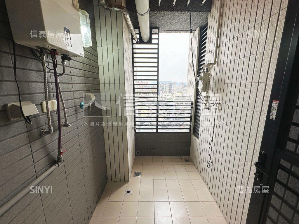 太子雲高樓邊間三房平車房屋室內格局與周邊環境