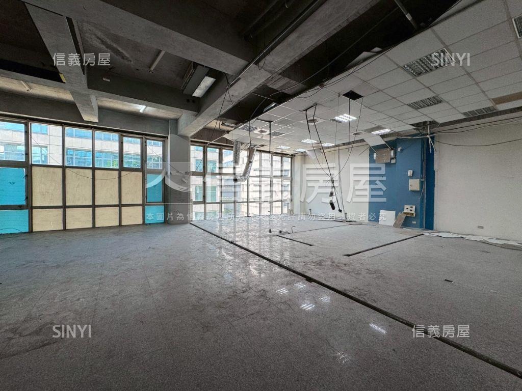 西湖內科玻璃帷幕智慧大樓房屋室內格局與周邊環境