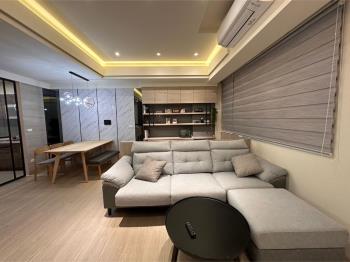 佳益大晏美裝別墅登場