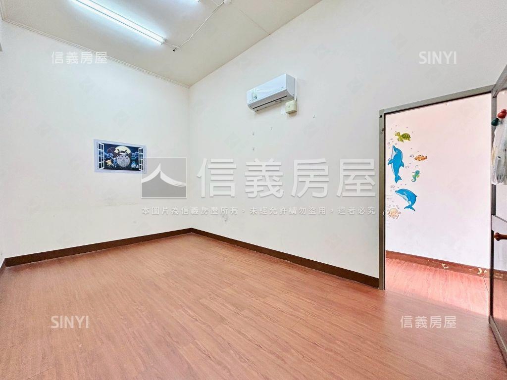 專任近捷運小資店住向錢衝房屋室內格局與周邊環境