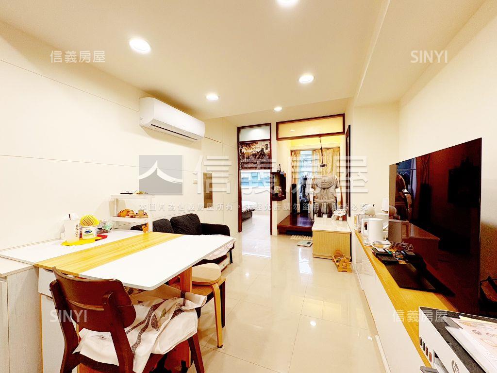 稀有中正學區電梯兩房房屋室內格局與周邊環境