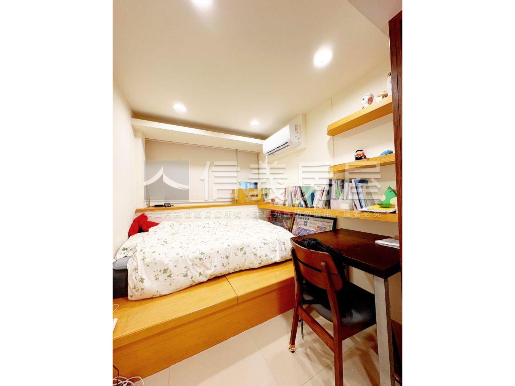 稀有中正學區電梯兩房房屋室內格局與周邊環境
