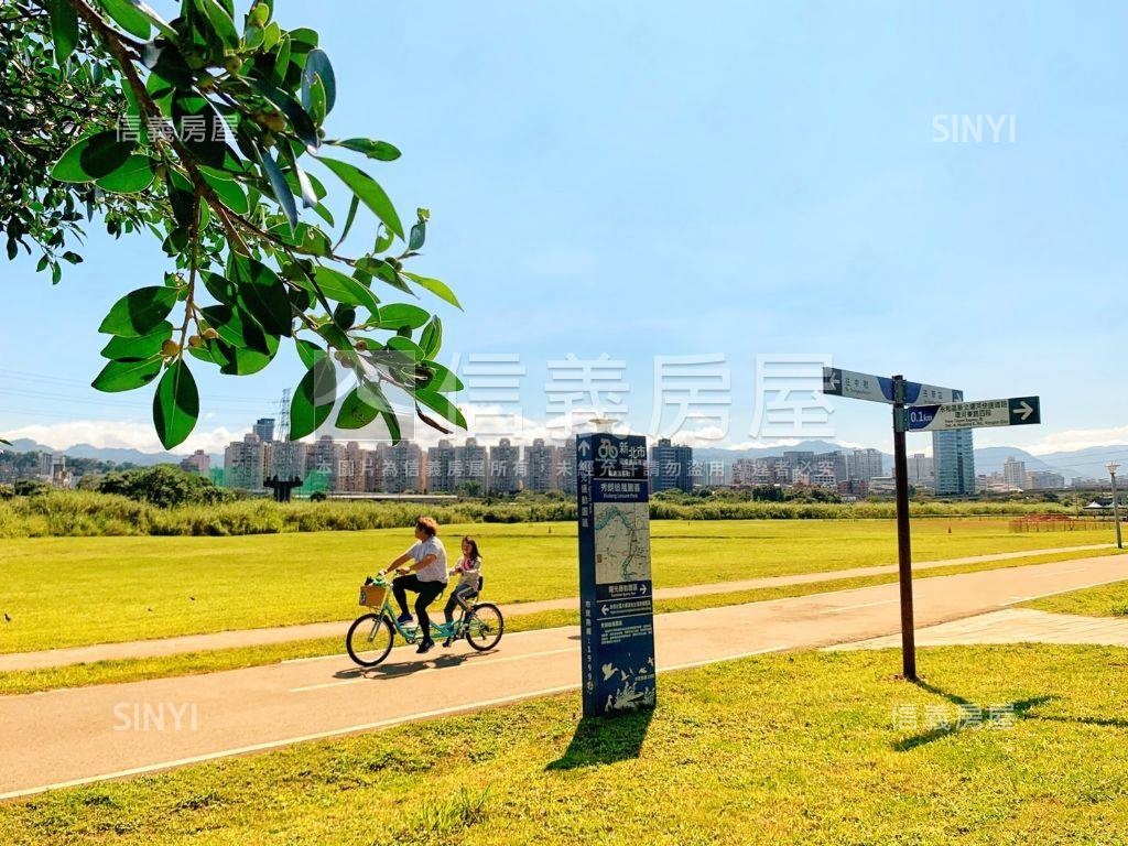 雙星樓中樓豪邸房屋室內格局與周邊環境