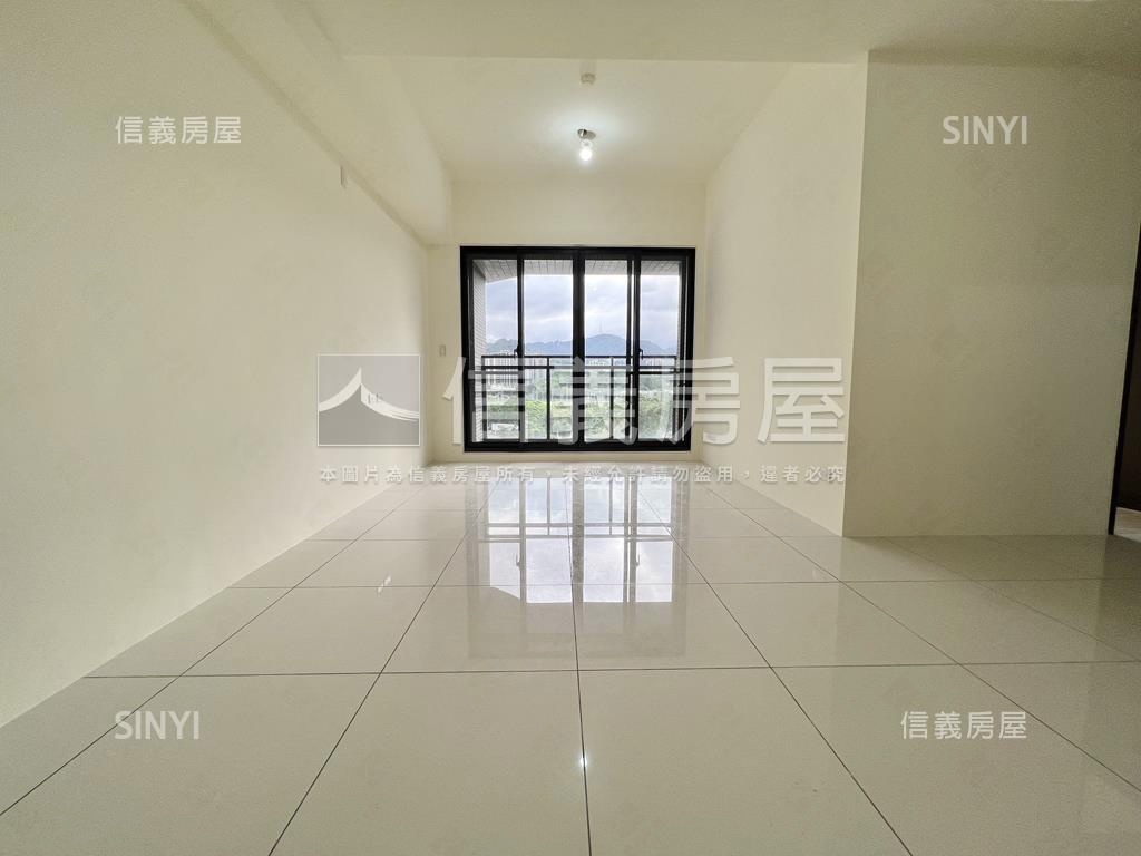 五福臨門．璞玉三房車位房屋室內格局與周邊環境