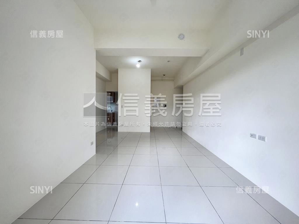 五福臨門．璞玉三房車位房屋室內格局與周邊環境