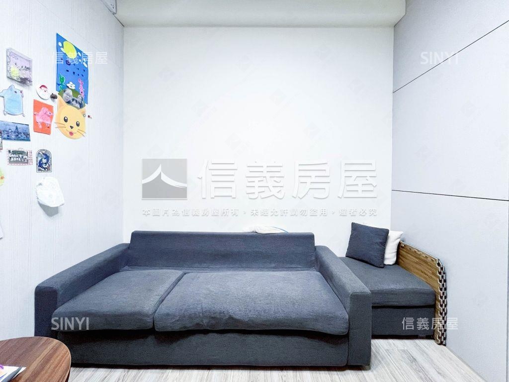 專任首購南屯輕屋齡美兩房房屋室內格局與周邊環境