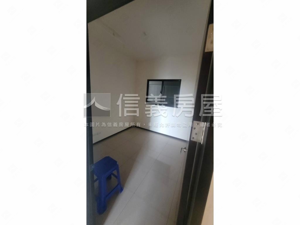 長虹天擎高樓邊間三房車位房屋室內格局與周邊環境