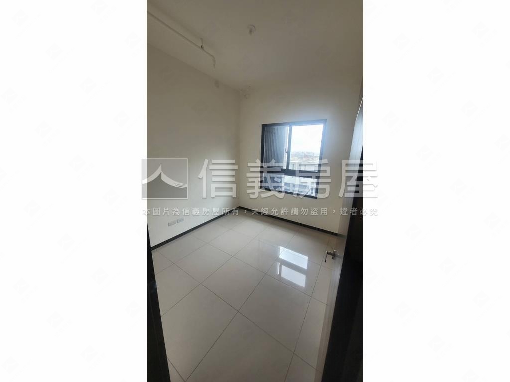 長虹天擎高樓邊間三房車位房屋室內格局與周邊環境