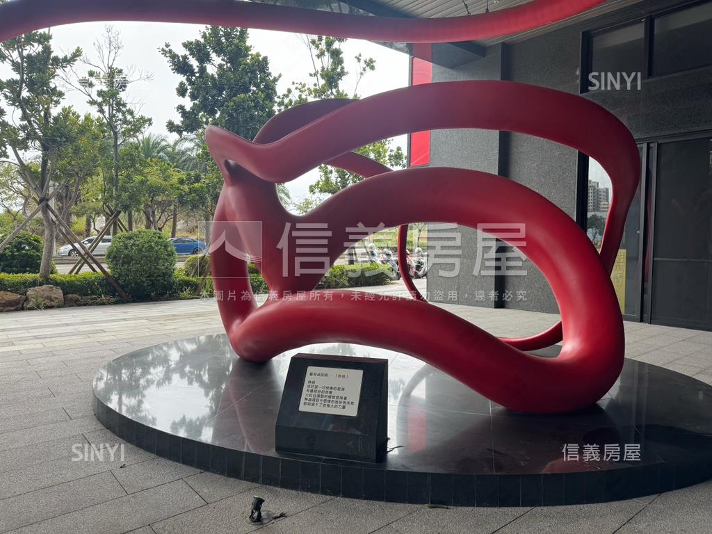 長虹天擎高樓邊間三房車位房屋室內格局與周邊環境