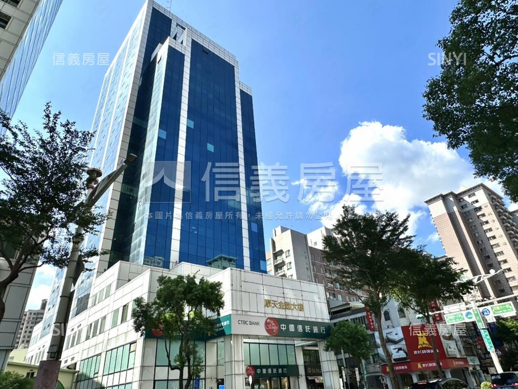 摩天金融辦公有車位房屋室內格局與周邊環境