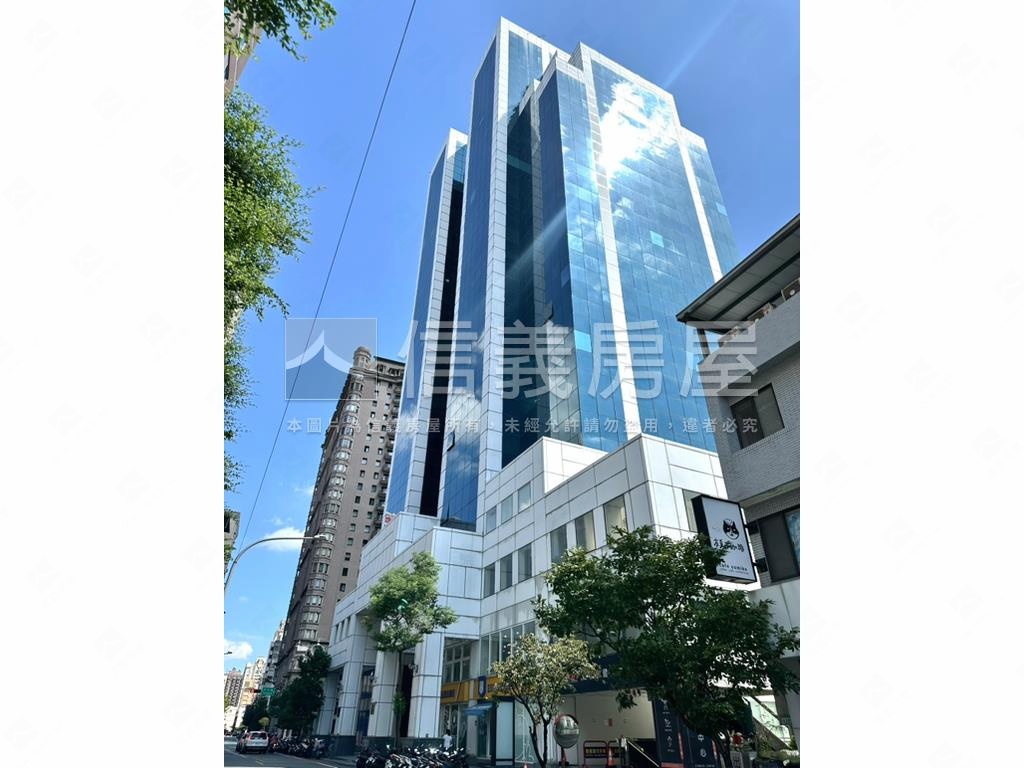 摩天金融辦公有車位房屋室內格局與周邊環境