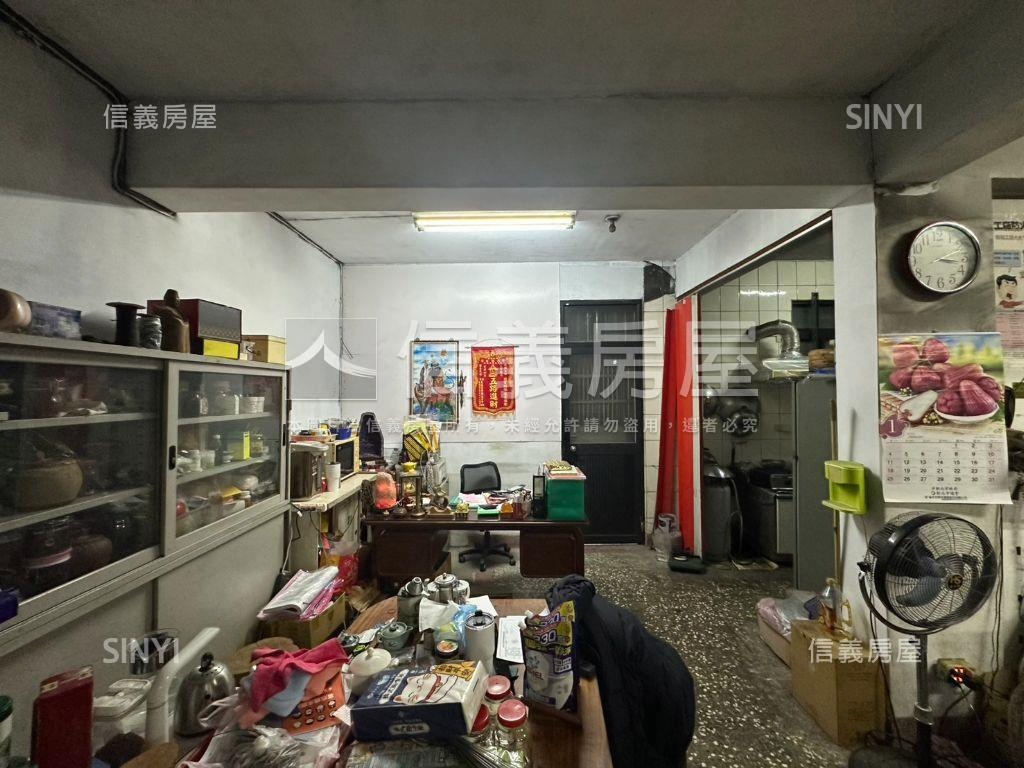 店面雙樓層大空間房屋室內格局與周邊環境