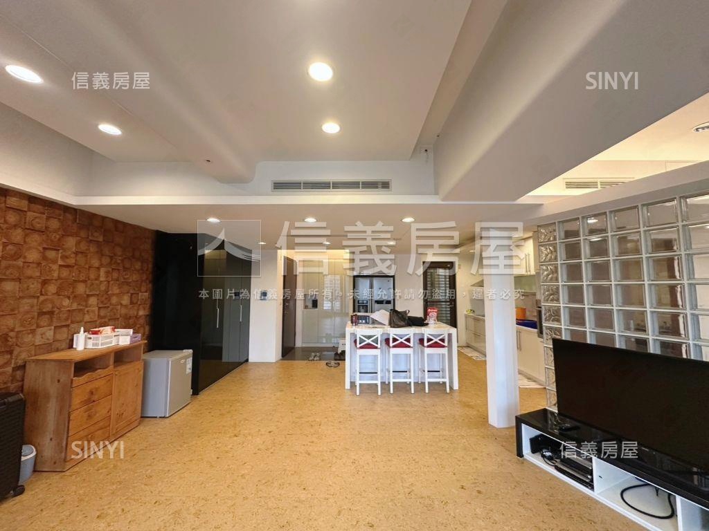 首相花園外棟視野三車位房屋室內格局與周邊環境