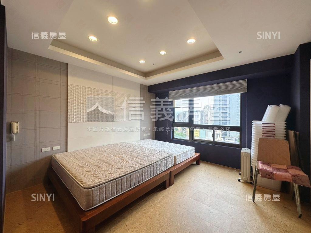 首相花園外棟視野三車位房屋室內格局與周邊環境