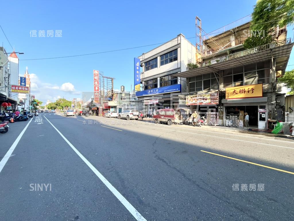 正路大面寬旗艦店霸ＩＩ房屋室內格局與周邊環境