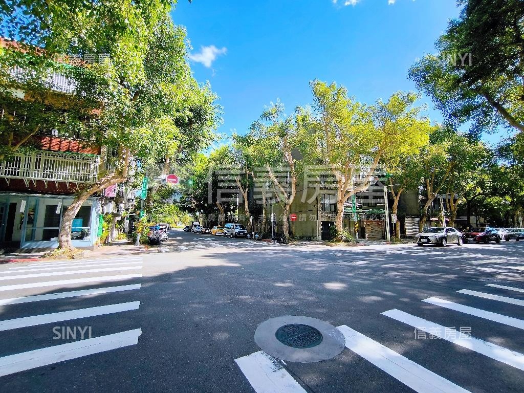 富錦公園漂亮店面房屋室內格局與周邊環境