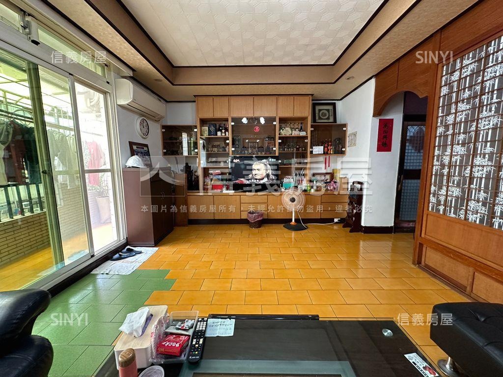正中山二路傳承大空間房屋室內格局與周邊環境