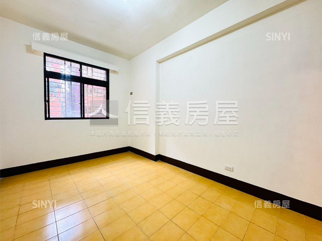 士東國小二樓邊間美寓房屋室內格局與周邊環境