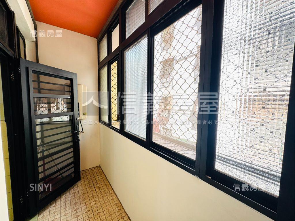 士東國小二樓邊間美寓房屋室內格局與周邊環境