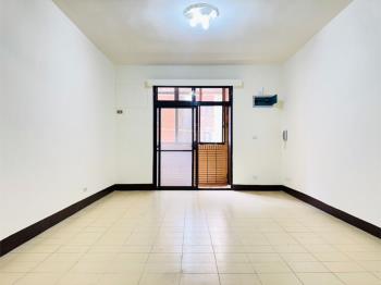 士東國小二樓邊間美寓