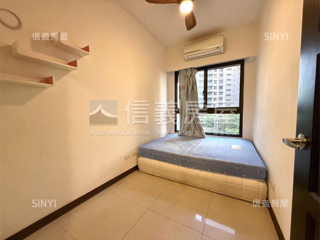 帝璟裝潢三房車位房屋室內格局與周邊環境