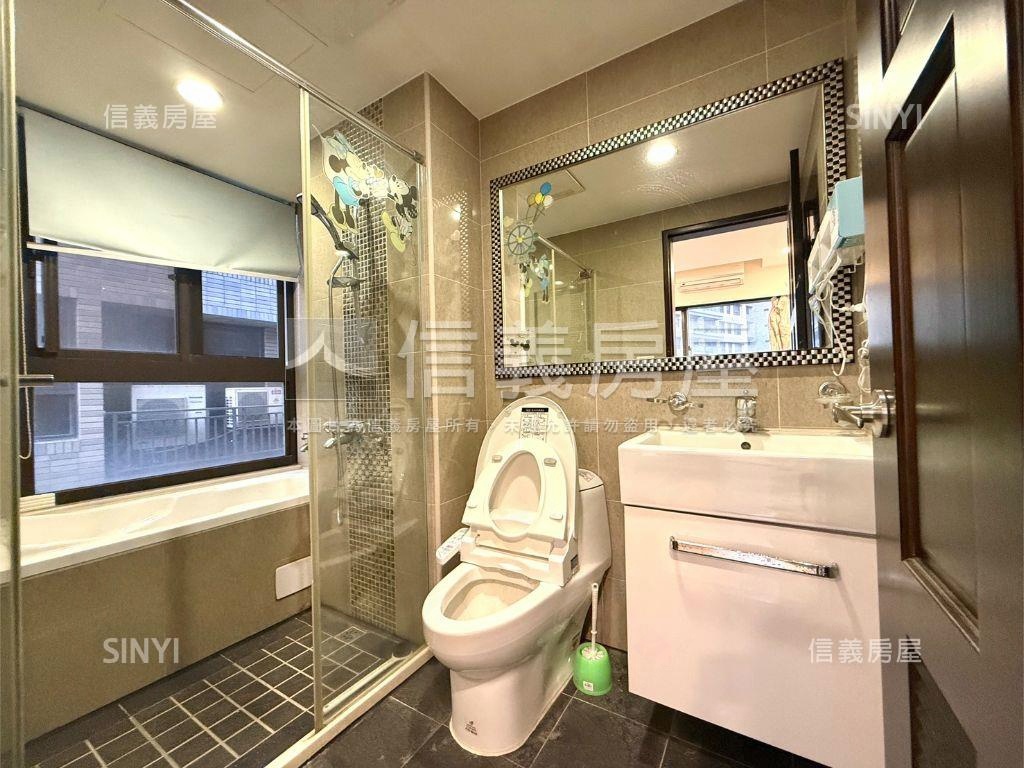 帝璟裝潢三房車位房屋室內格局與周邊環境