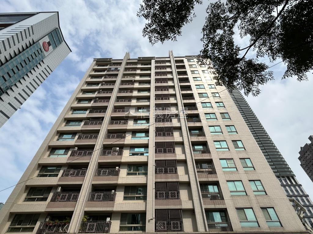 亞灣星光高樓二房平車房屋室內格局與周邊環境