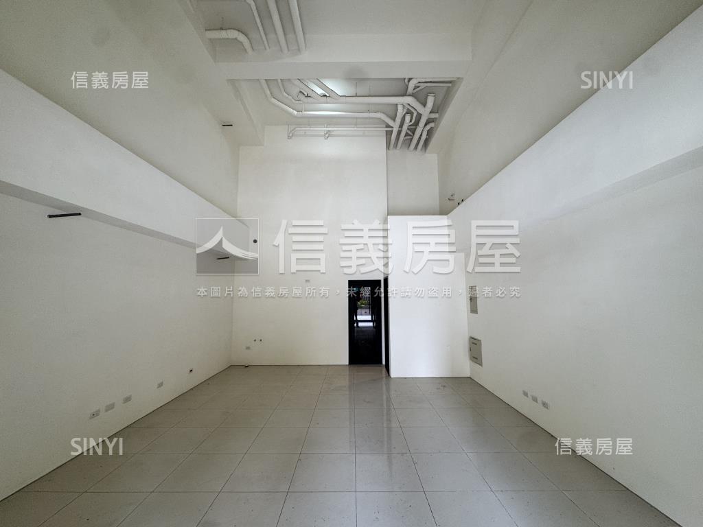銘鑄登峰店面１房屋室內格局與周邊環境