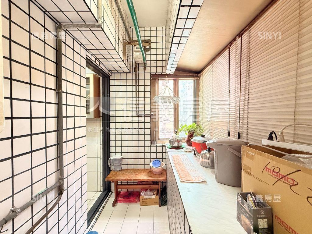 昌平街方正兩房房屋室內格局與周邊環境