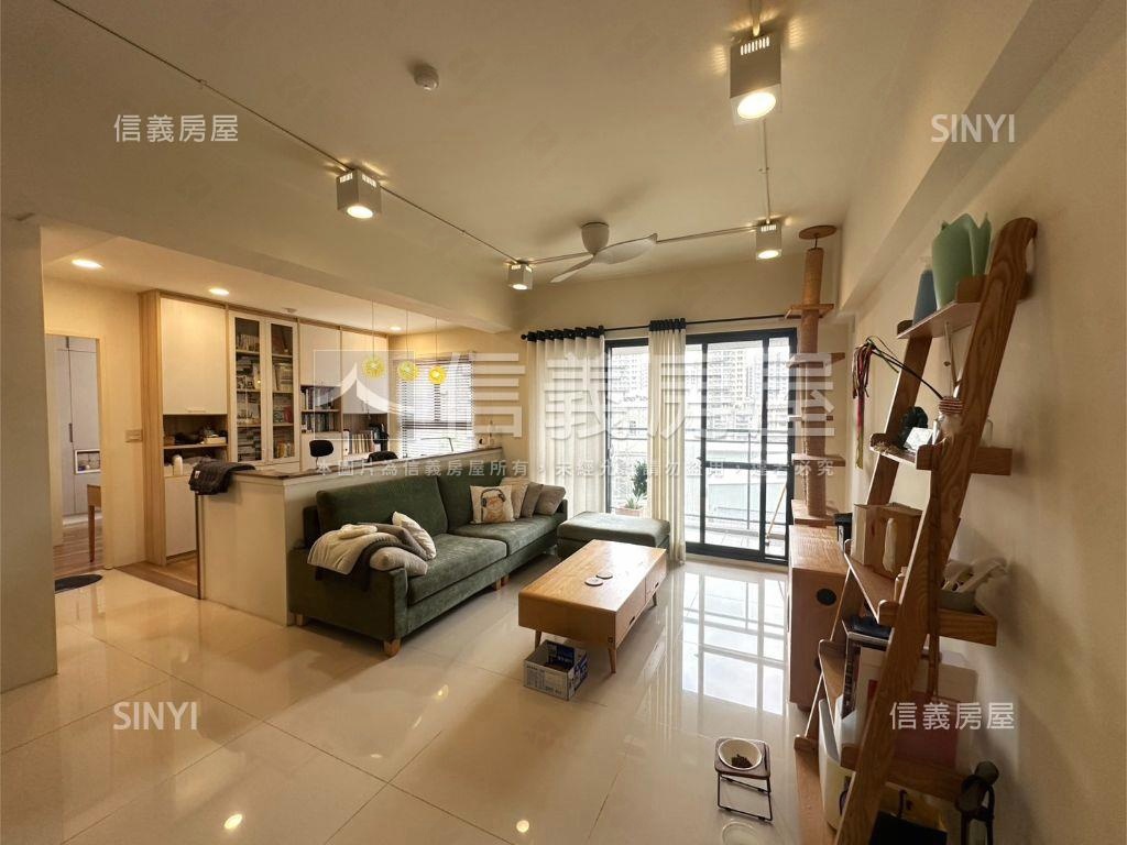 一月春語三房平車信義獨賣房屋室內格局與周邊環境