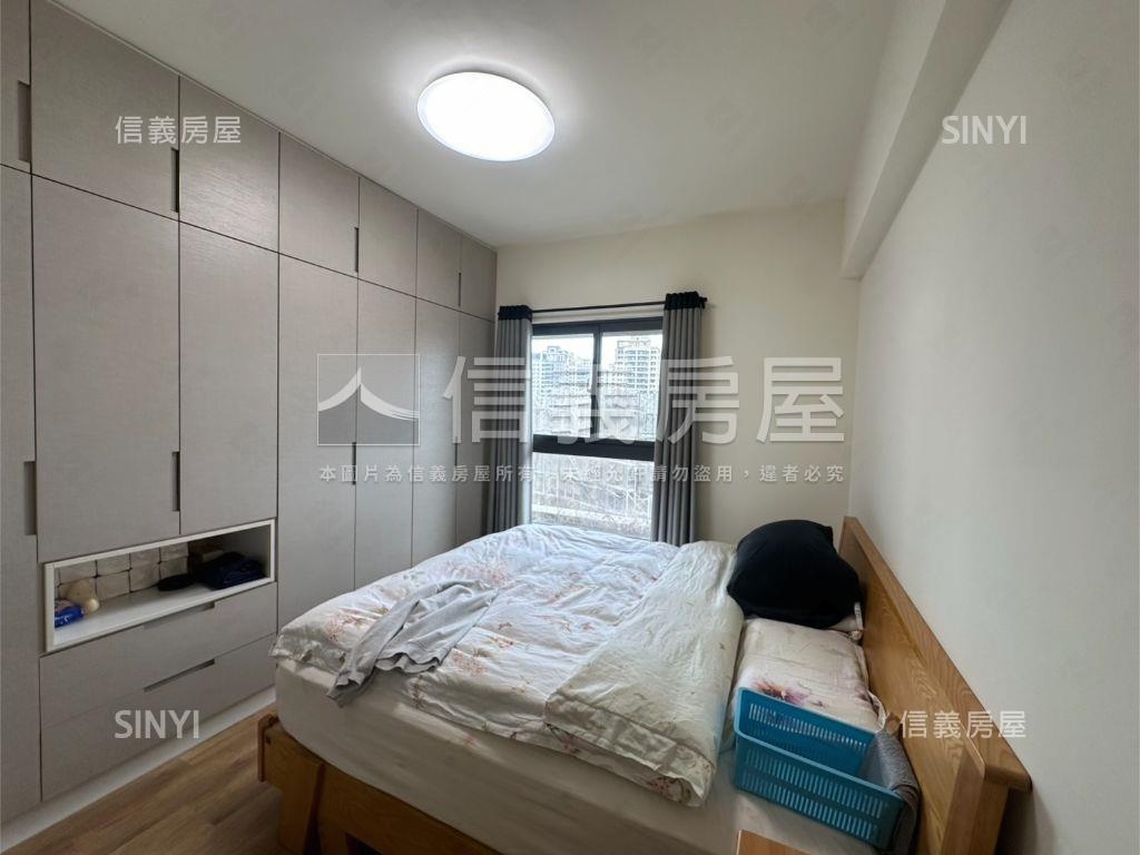 一月春語三房平車信義獨賣房屋室內格局與周邊環境
