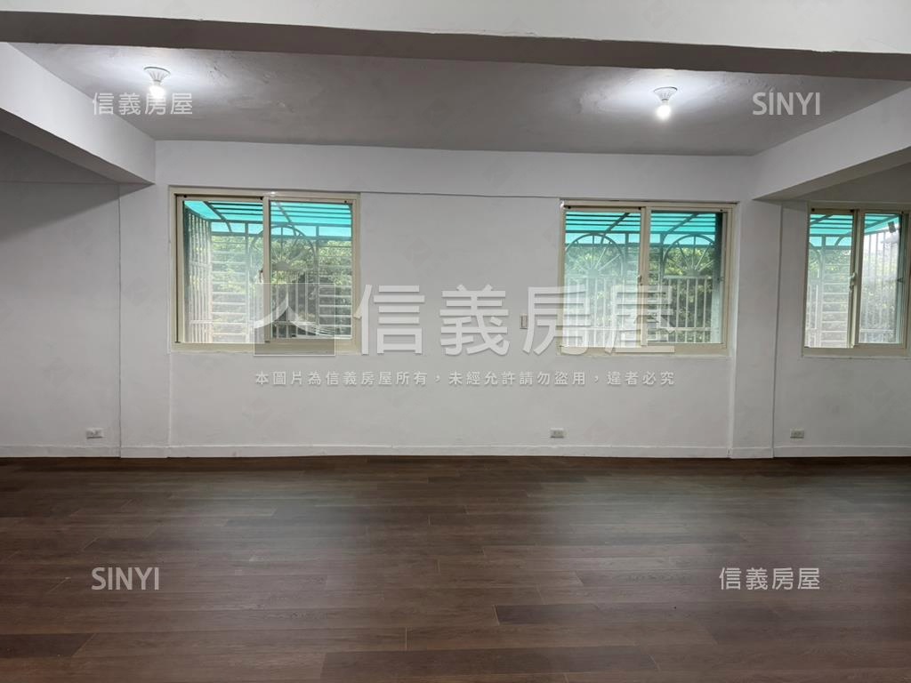 正面青年公園公寓三樓房屋室內格局與周邊環境