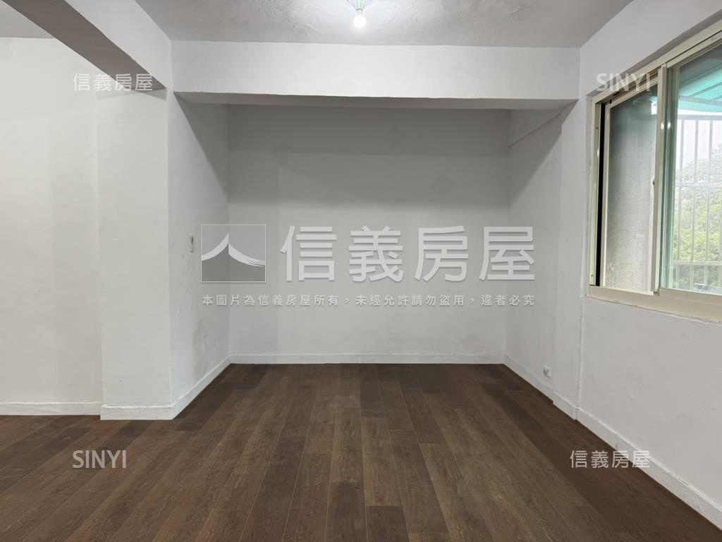 正面青年公園公寓三樓房屋室內格局與周邊環境
