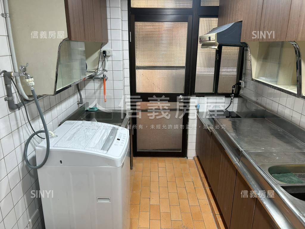 金華學區捷運雙併華廈房屋室內格局與周邊環境