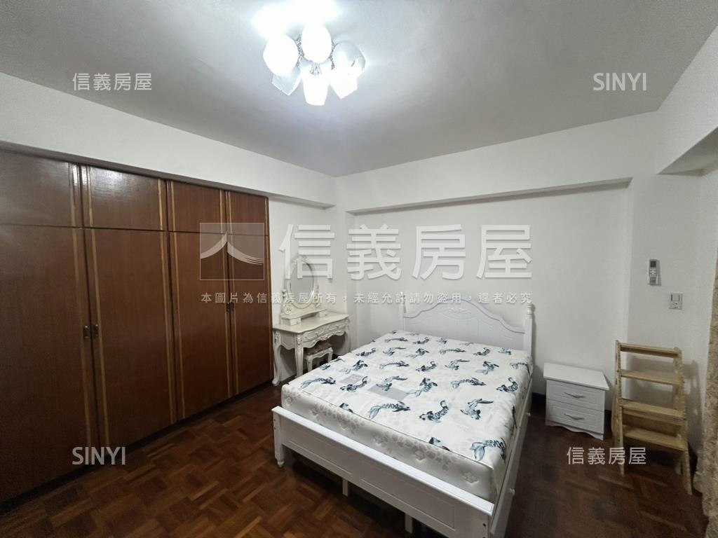 金華學區捷運雙併華廈房屋室內格局與周邊環境