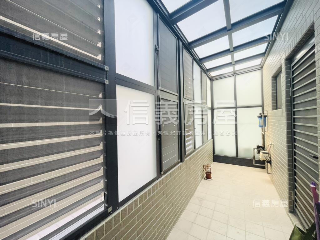 ＬＭ傳統格局．雙車再現房屋室內格局與周邊環境