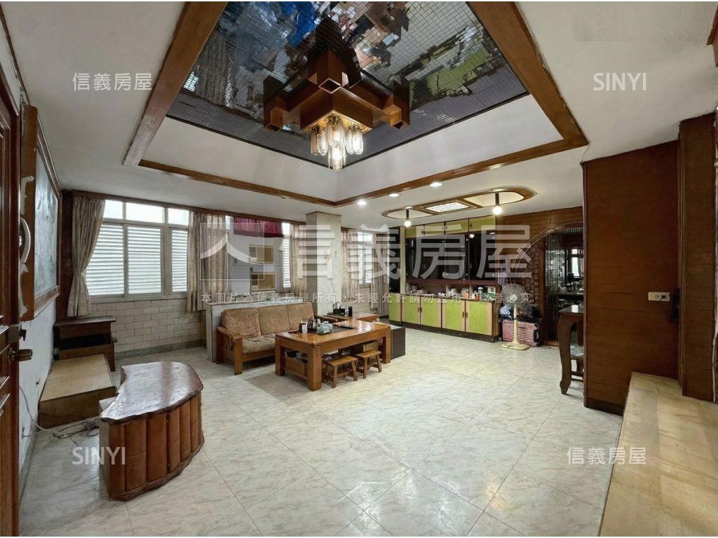 富康街邊間大空間房屋室內格局與周邊環境