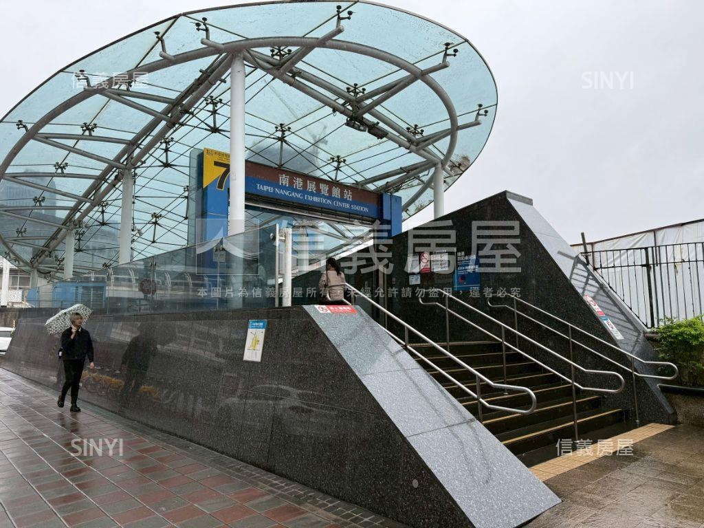 富康街邊間大空間房屋室內格局與周邊環境