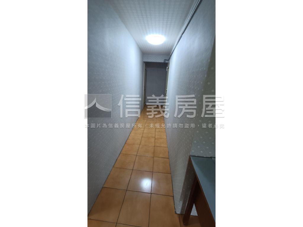 中山北雙數巷近運動中心房屋室內格局與周邊環境