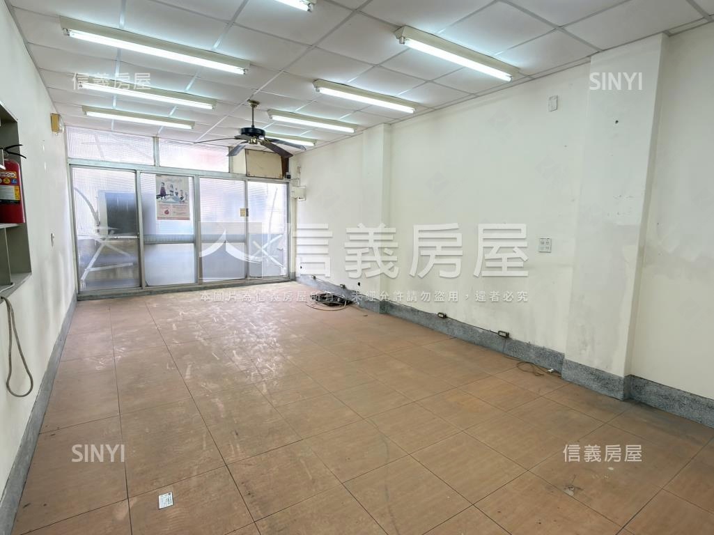 虎尾正中正路黃金透店！房屋室內格局與周邊環境