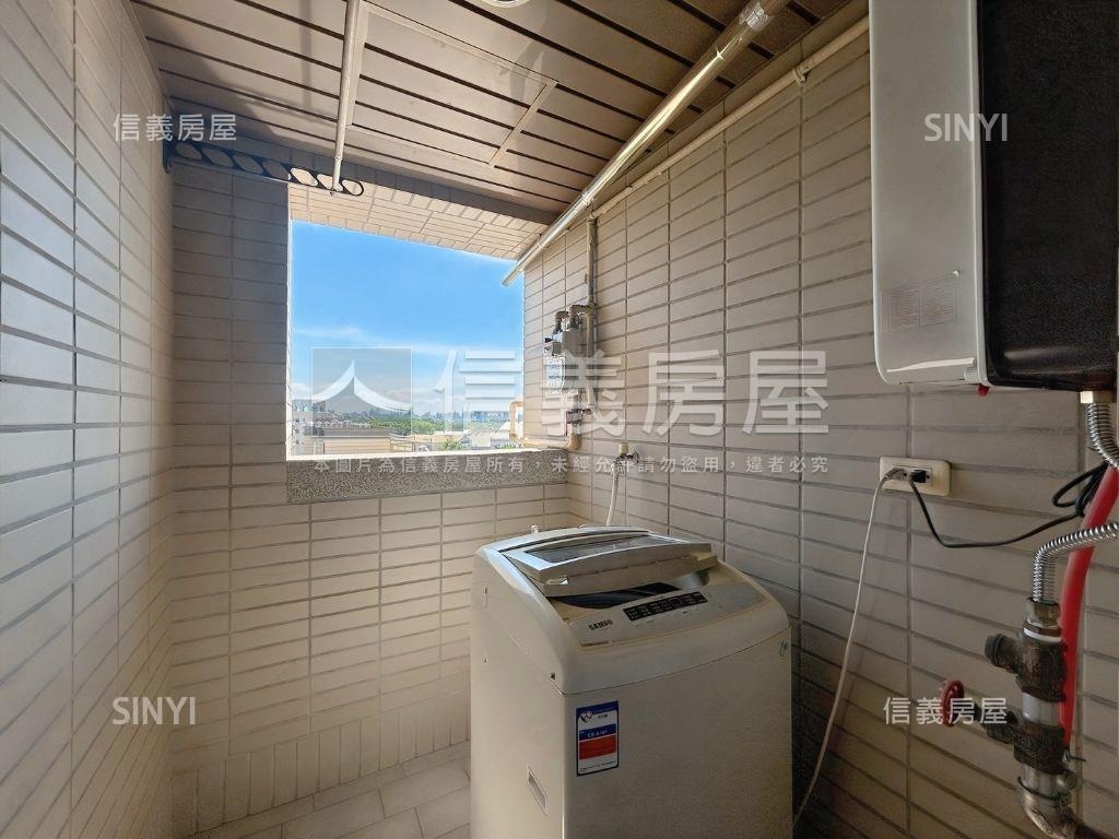 鼎藏晶華二期兩房車位房屋室內格局與周邊環境
