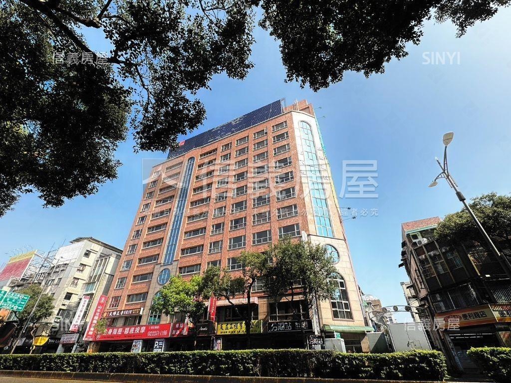 板橋車站高樓景觀四房房屋室內格局與周邊環境